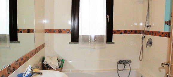 8-salle Maison à Orvieto, Italy No. 47353 11