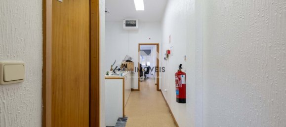 4 bedrooms Building in Porto, Portugal No. 145278 35