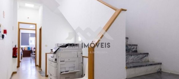 4 bedrooms Building in Porto, Portugal No. 145278 26