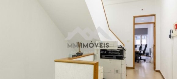 4 bedrooms Building in Porto, Portugal No. 145278 20