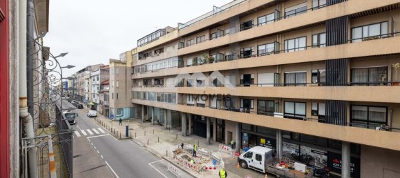 4 bedrooms Building in Porto, Portugal No. 145278 29