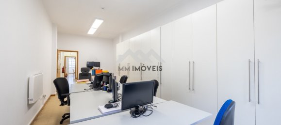 4 bedrooms Building in Porto, Portugal No. 145278 34