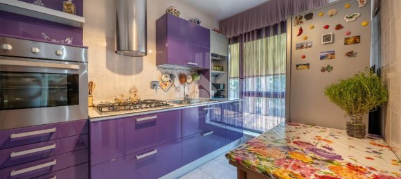 4 rooms Apartment in Bibbiano, Italy No. 7424 4