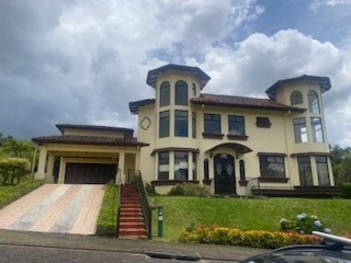 4 bedrooms Condo in Curridabat, Costa Rica No. 714