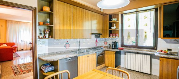 4 bedrooms Villa in Besana in Brianza, Italy No. 372573 26