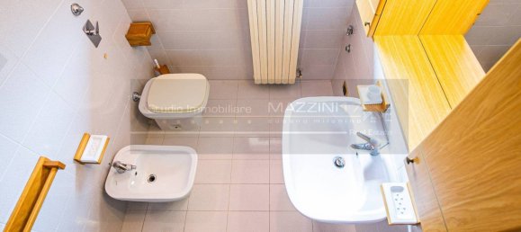 4 bedrooms Villa in Besana in Brianza, Italy No. 372573 49