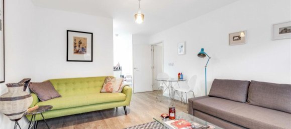 2 bedrooms Apartment in London, United Kingdom No. 12795 17