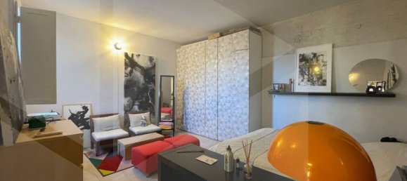 Дом с 6 комнатами в Понтедера, Италия № 21387 30