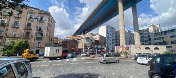 1 bedroom Apartment in Naples, Italy No. 337729 9