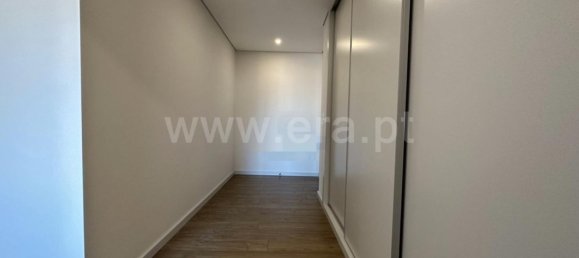 3 bedrooms Apartment in Porto, Portugal No. 105736 10