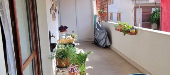 Квартира с 3 спальнями в Монтесильвано, Италия № 372446 5