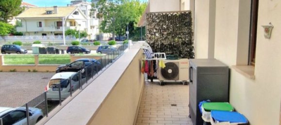 Квартира с 3 спальнями в Монтесильвано, Италия № 372446 4