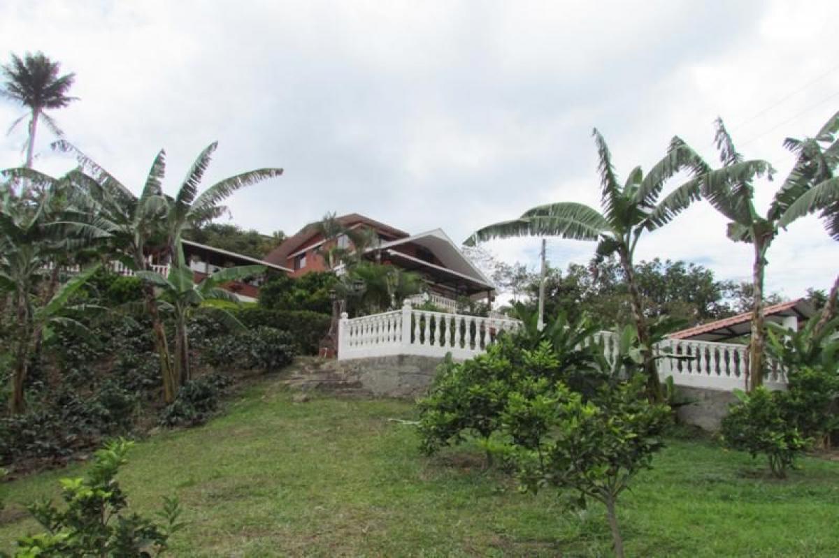 4 bedrooms House in Cundinamarca, Colombia No. 2172