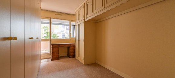 4-salle Appartement à Paris, France No. 337585 7