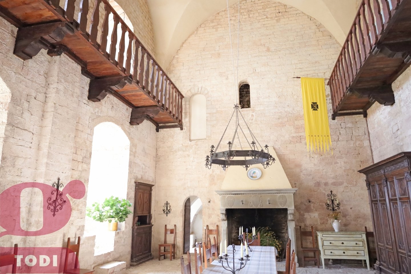 4 bedrooms Castles in Todi, Italy No. 392444