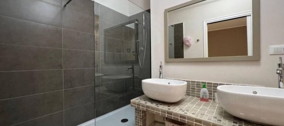 5 rooms Apartment in Sestri Levante, Italy No. 38519 24