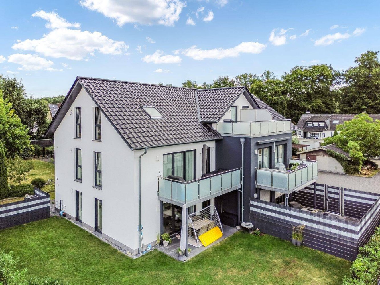 Квартира с 2 спальнями в Детмольд, Германия № 358612