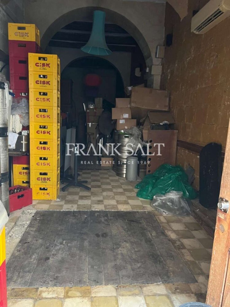 Tienda en Valletta, Malta No. 13173