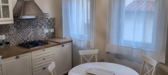 4 rooms House in Prato, Italy No. 52222 4