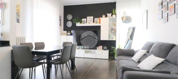 2غرفة شقة في Rho, Italy رقم 340371 5