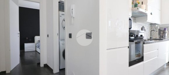 2غرفة شقة في Rho, Italy رقم 340371 9