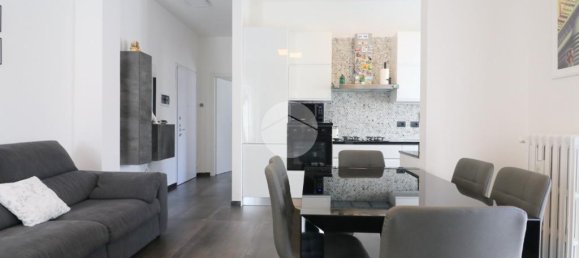 2غرفة شقة في Rho, Italy رقم 340371 3