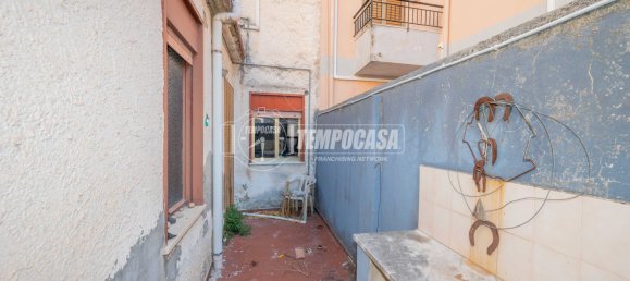 5 rooms House in Messina, Italy No. 361497 12