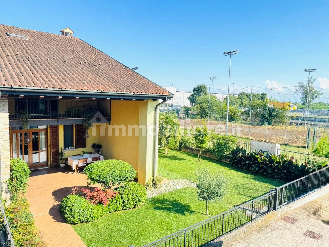 2 bedrooms Villa in Calvisano, Italy No. 264535