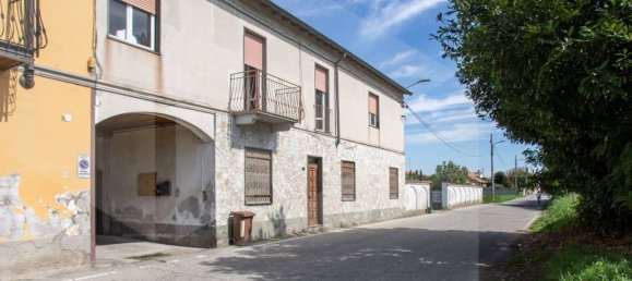 3 rooms House in Corbetta, Italy No. 34404 20