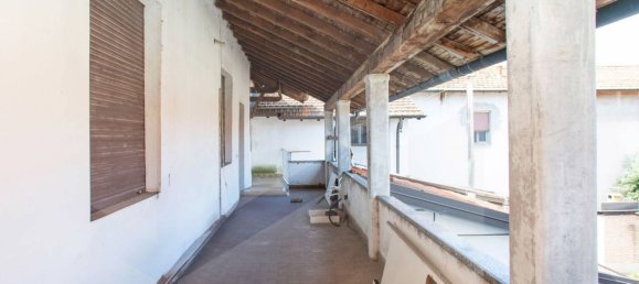3 rooms House in Corbetta, Italy No. 34404 22