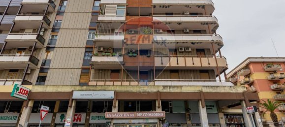 5-Zimmer Büro in Bari, Italy, Nr. 41908 7