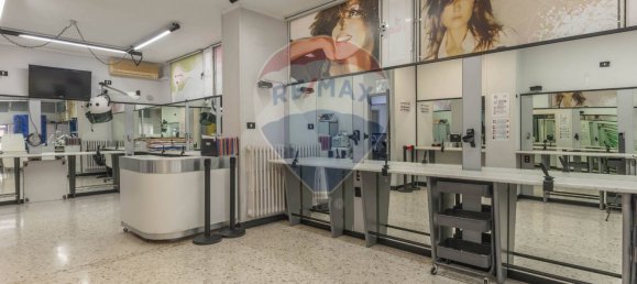 5-Zimmer Büro in Bari, Italy, Nr. 41908 16