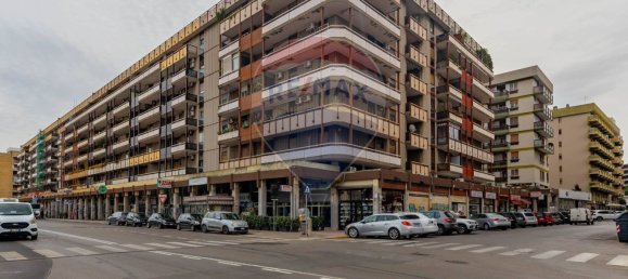 5-Zimmer Büro in Bari, Italy, Nr. 41908 35