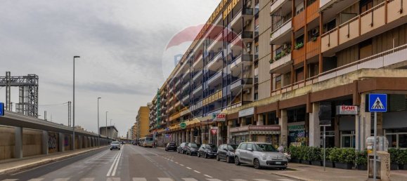 5-Zimmer Büro in Bari, Italy, Nr. 41908 4
