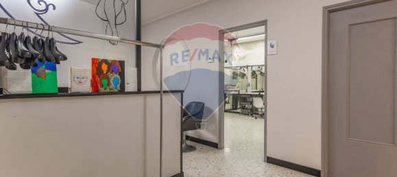 5-Zimmer Büro in Bari, Italy, Nr. 41908 5