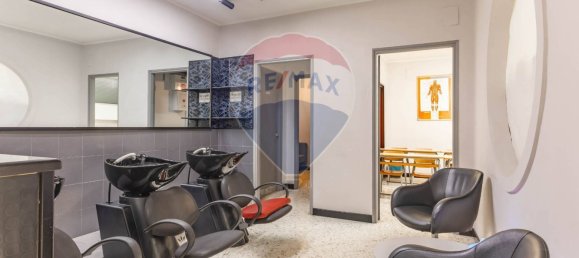 5-Zimmer Büro in Bari, Italy, Nr. 41908 24