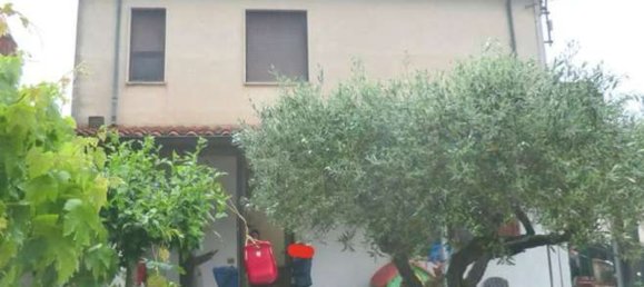 3 rooms Apartment in Bojano, Italy No. 110303 4