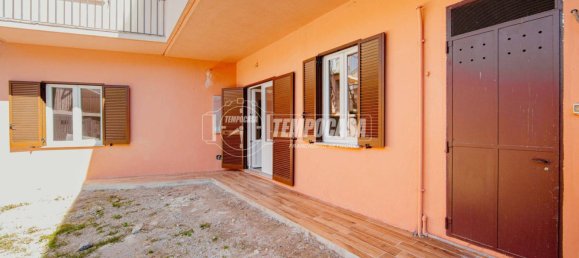 Apartamento de 2 dormitorios en Robbio, Italy No. 282855 17