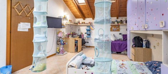 2 chambres Appartement à Caronno Pertusella, Italy No. 71089 21