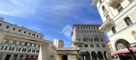 1 room Commercial property in Trieste, Italy No. 257647 9
