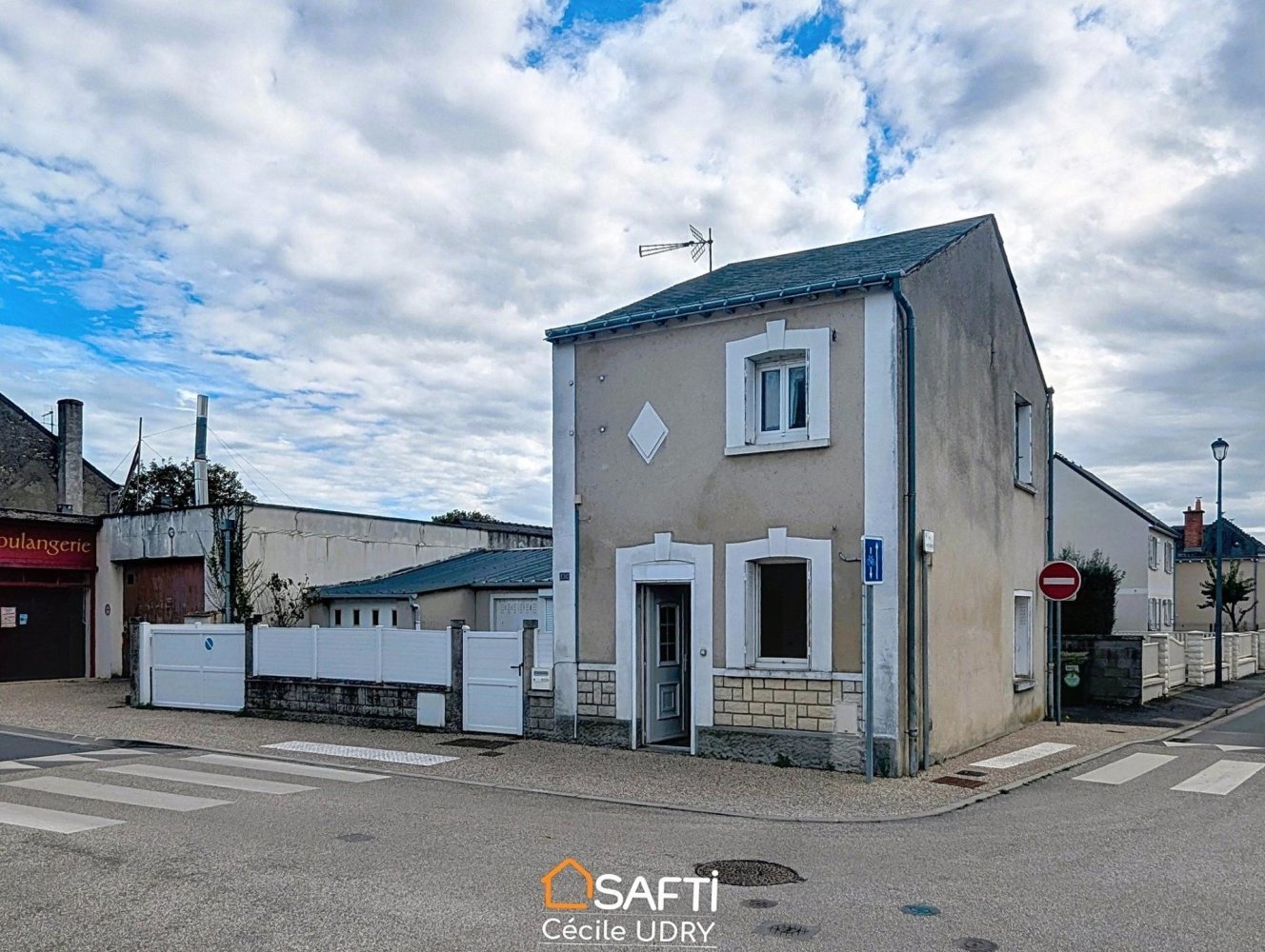 2 chambres Maison à La Ville-aux-Dames, France No. 226107