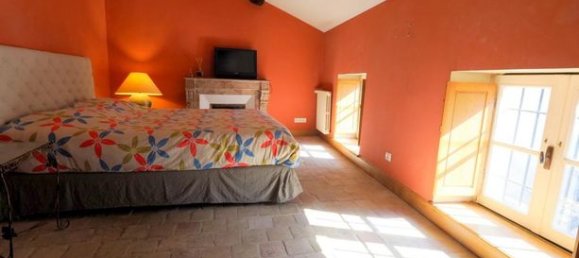 8 bedrooms House in Tournus, France No. 303351 11