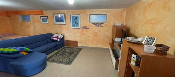 6 rooms House in Marsciano, Italy No. 5569 21