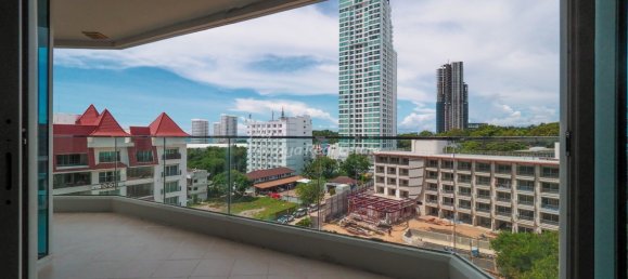 2 bedrooms Condo in Pattaya, Thailand No. 22967 4