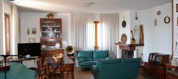 4 bedrooms Villa in Alba Adriatica, Italy No. 153416 9