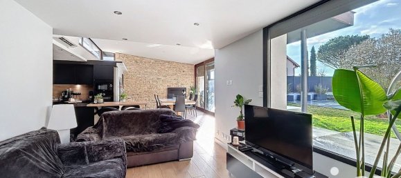 2 bedrooms House in Anse, France No. 207301 3