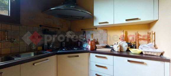 4-Zimmer Haus in Camporgiano, Italy, Nr. 237838 8