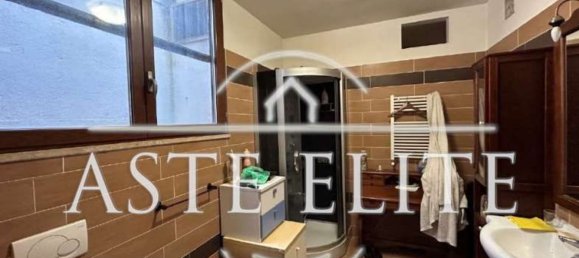 6-Zimmer Haus in Pomezia, Italy, Nr. 12635 3