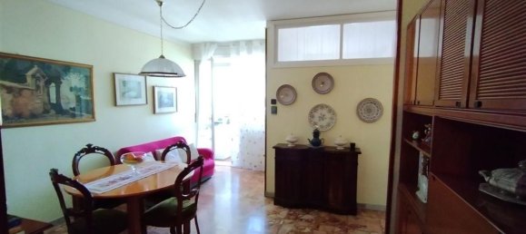 5 rooms Apartment in Massa, Italy No. 195652 12