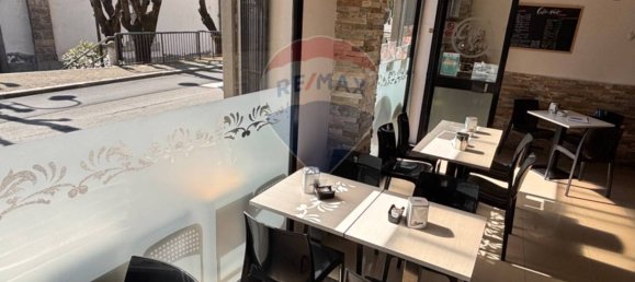 Коммерческая недвижимость с 2 комнатами в Фьорано аль Серио, Италия № 236816 7